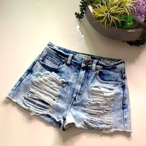 Bullhead Distressed grunge Denim acid wash mom short 3 small